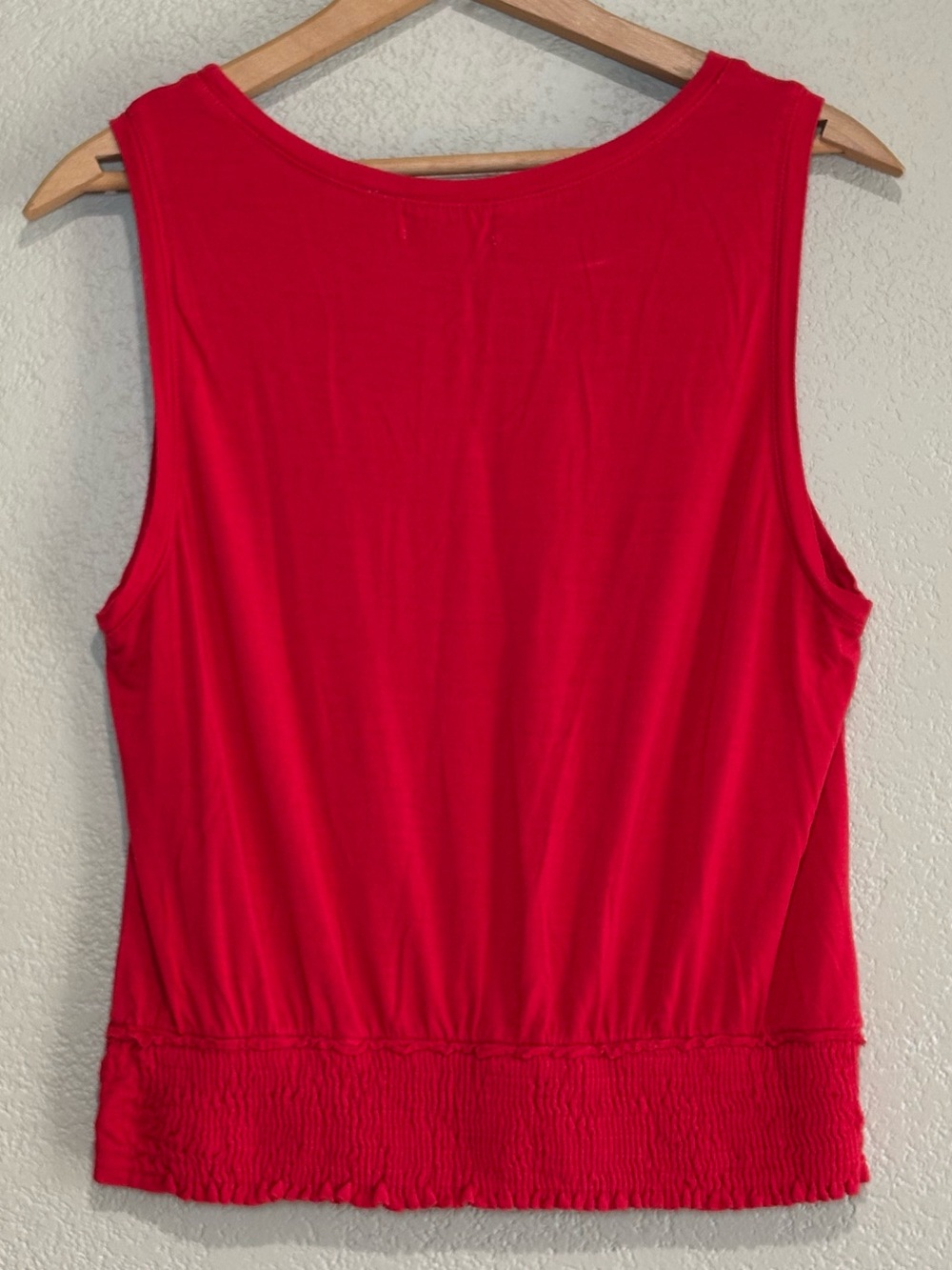Classic Scoop Neck Sleeveless with Elastic Waist Tank Top - Picture 3 of 3